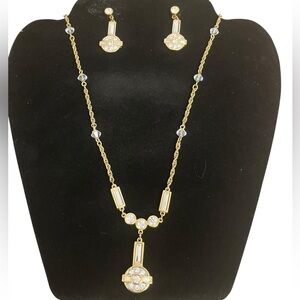 Swarovski Necklace Earring Set Sophisticated Elegant Wedding Special Occasion